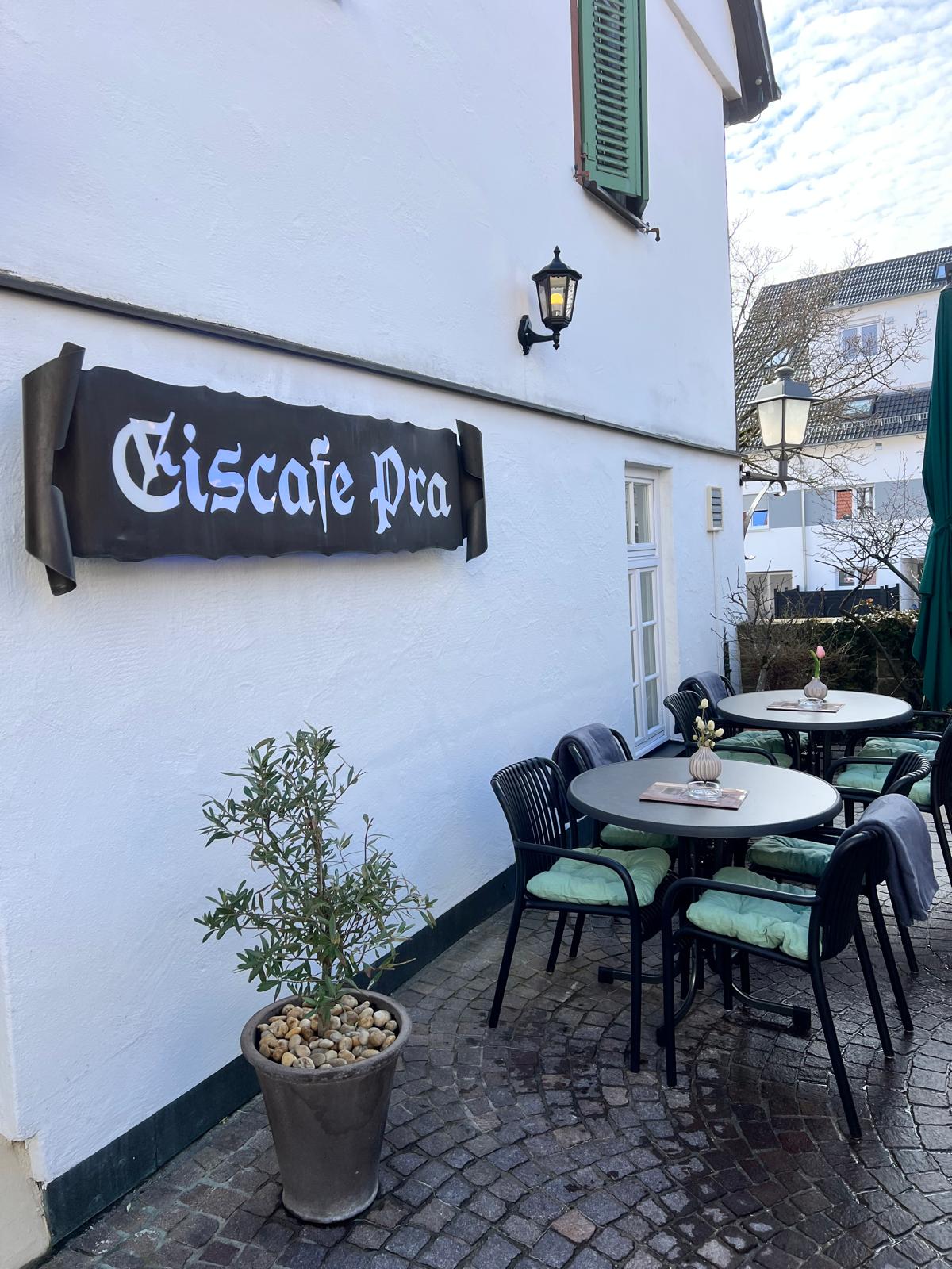 Insegna Eiscafé Pra